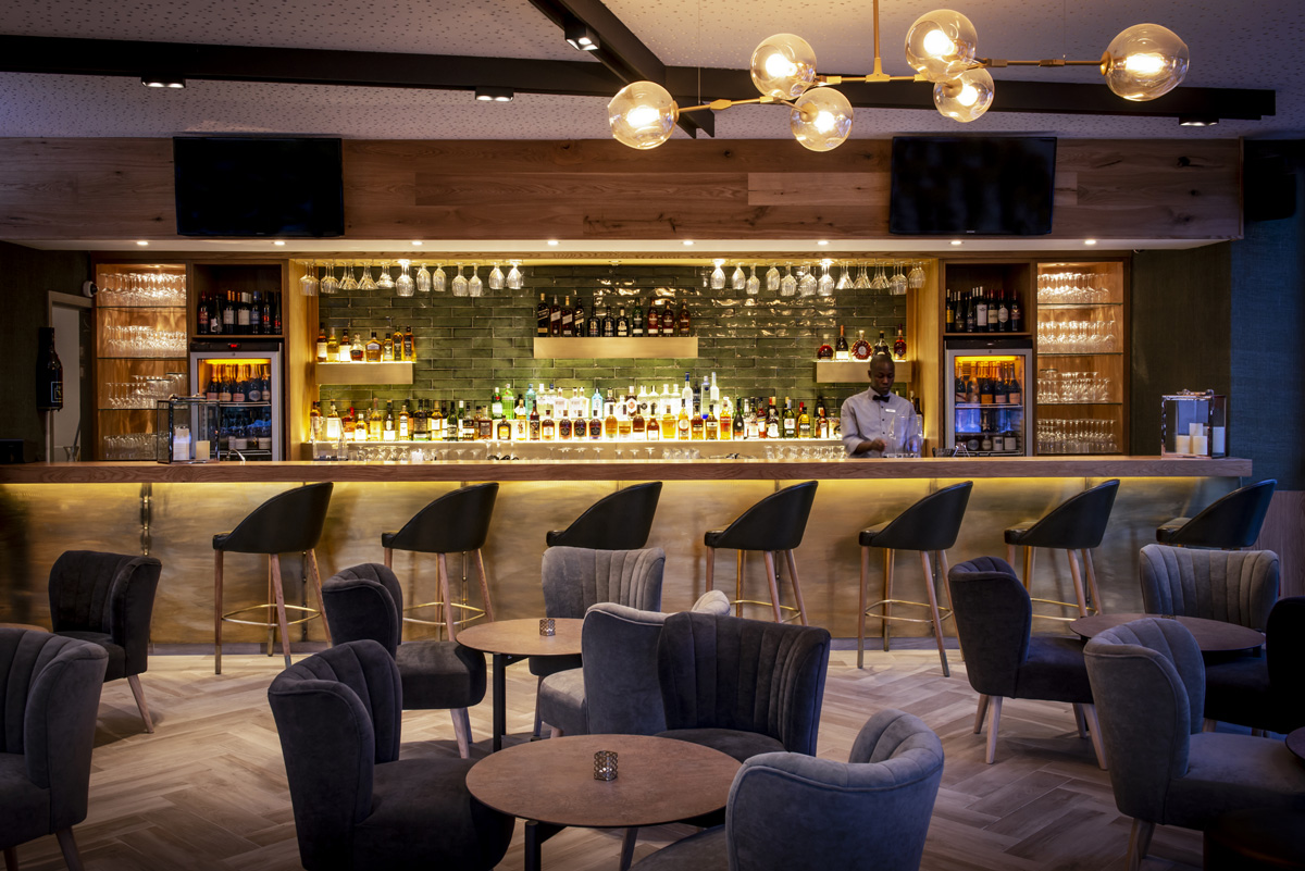 Things To Do Bars and Nightlife