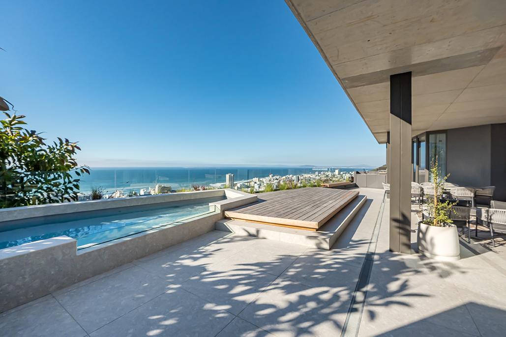 Penthouse 224 5