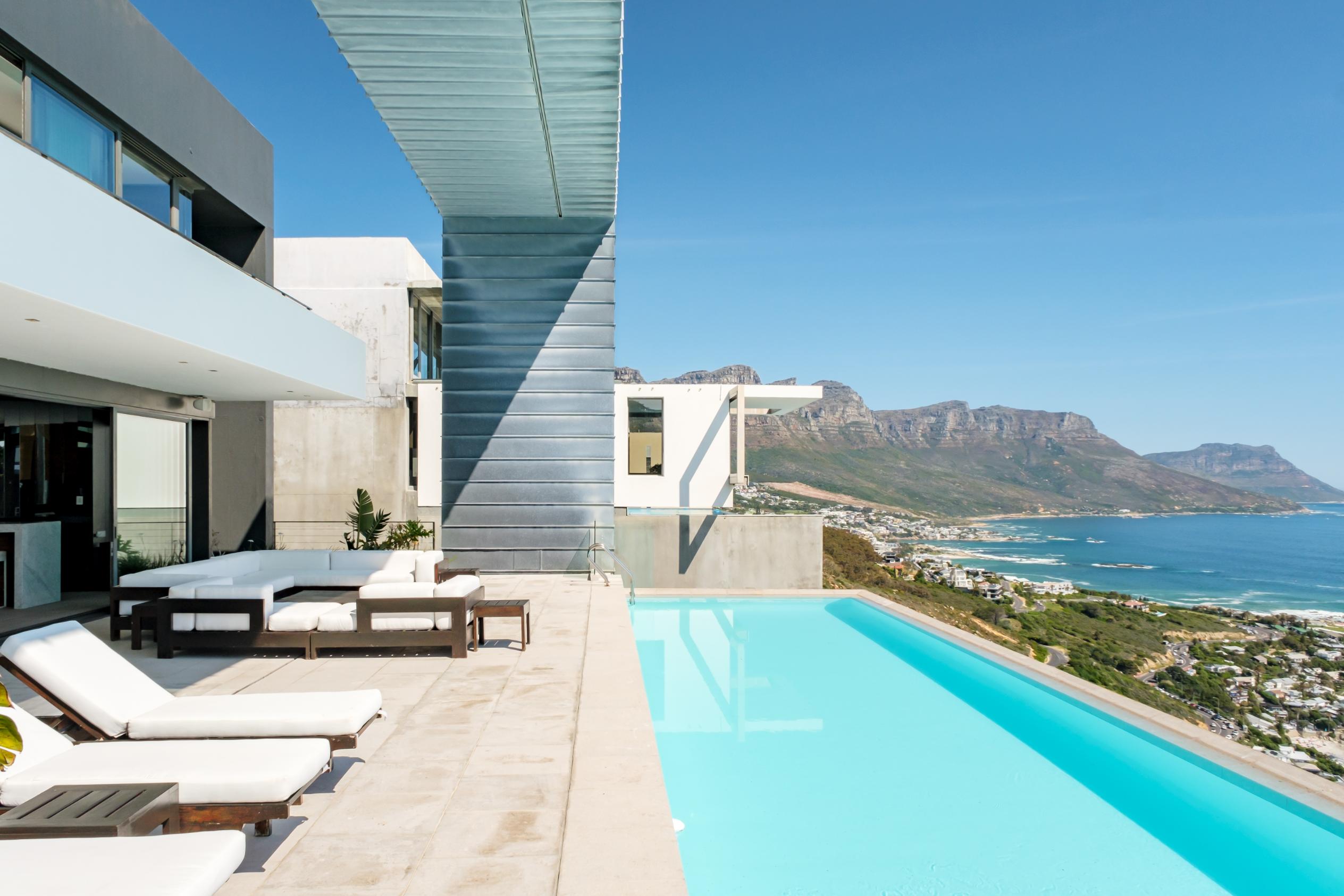 Pentagon Villa | Photo 1