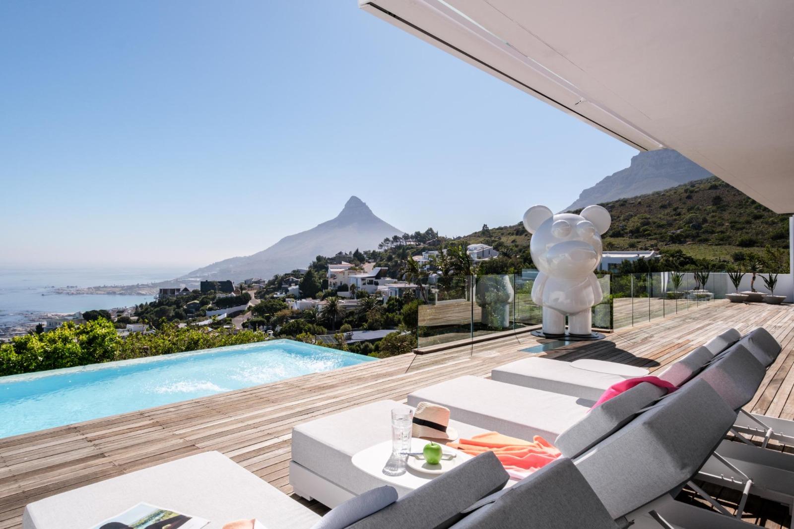 Magnum Villa in Camps Bay by Nox Rentals